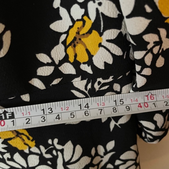 Black floral dress with flare - Picture 6 of 6